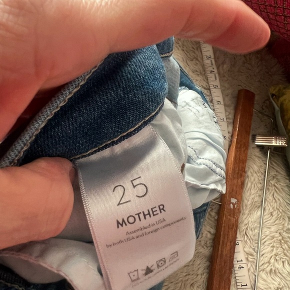 MOTHER High Rise Blue Jeans with Heart Design - Picture 5 of 6